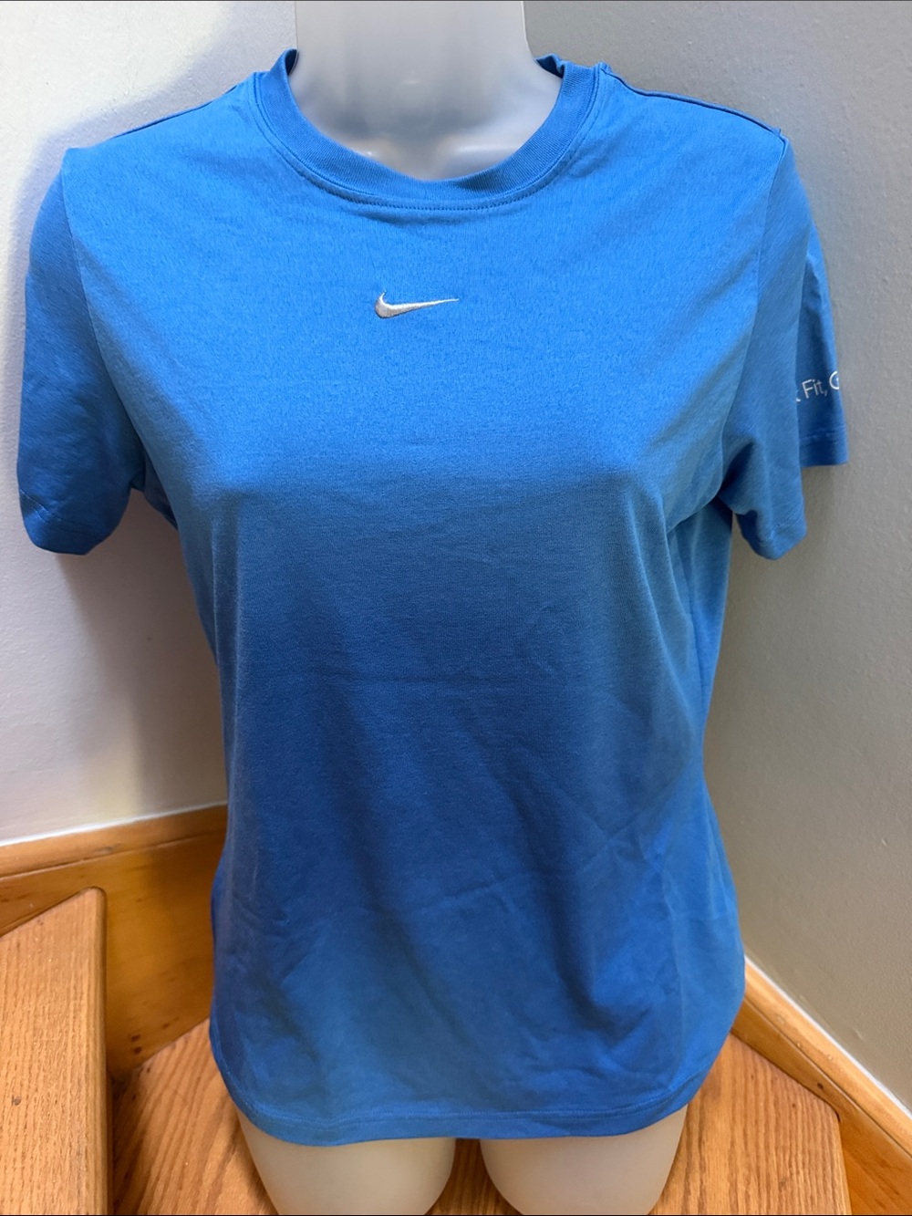 ⁠Nike Women Blue Get Fit Girl Dri-Fit Short Sleeve Running Workout T-Shirt  M